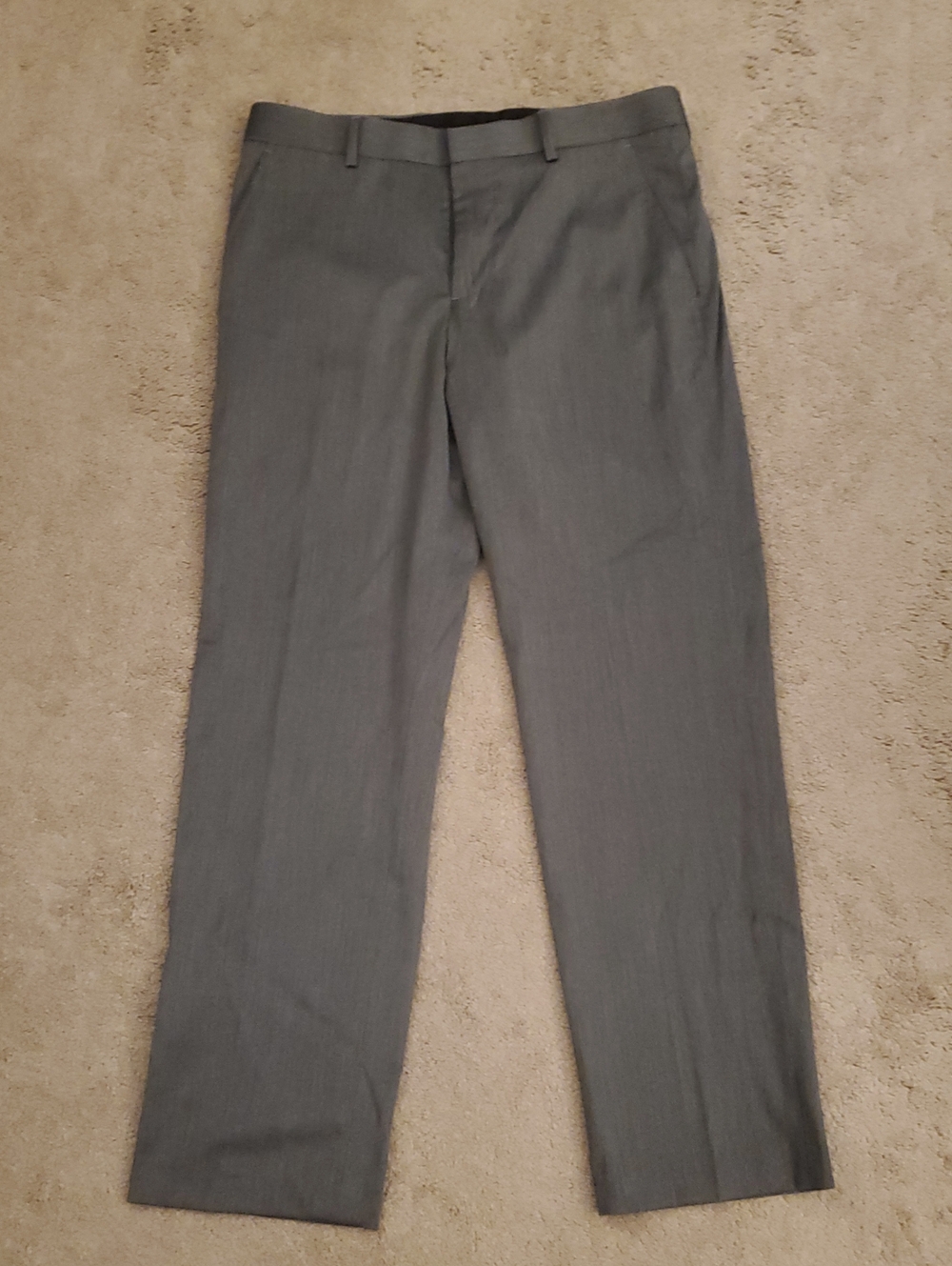 jf j.ferrar Men's Gray Flat-Front Dress Pants